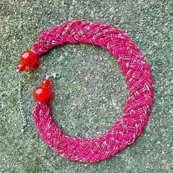 Beaded necklace red sliver color - Picture 1 of 17